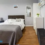 Apartamenty Bluesky - Centrum Karpacza, Blisko Pkp, Balkon, Spokojna Zielona Okolica Karpacz