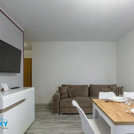 Appartamento Bluesky - Centrum Karpacza, Blisko Pkp, Balkon, Spokojna Zielona Okolica Karpacz
